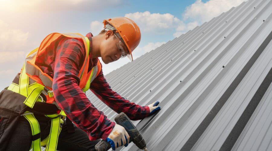 Professional gutter cleaning in Saint Stephen, SC